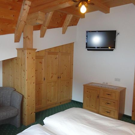 Hotel Garni Klocker Kaltenbach Room photo